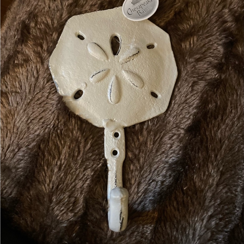 Chesapeake Bay White Cast Iron Sand Dollar Trivet